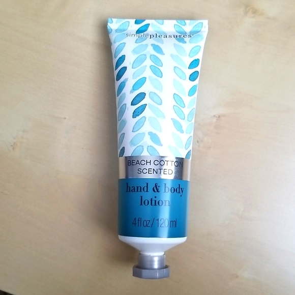 FREE Beach Cotton scented hand and body - Picture 1 of 1
